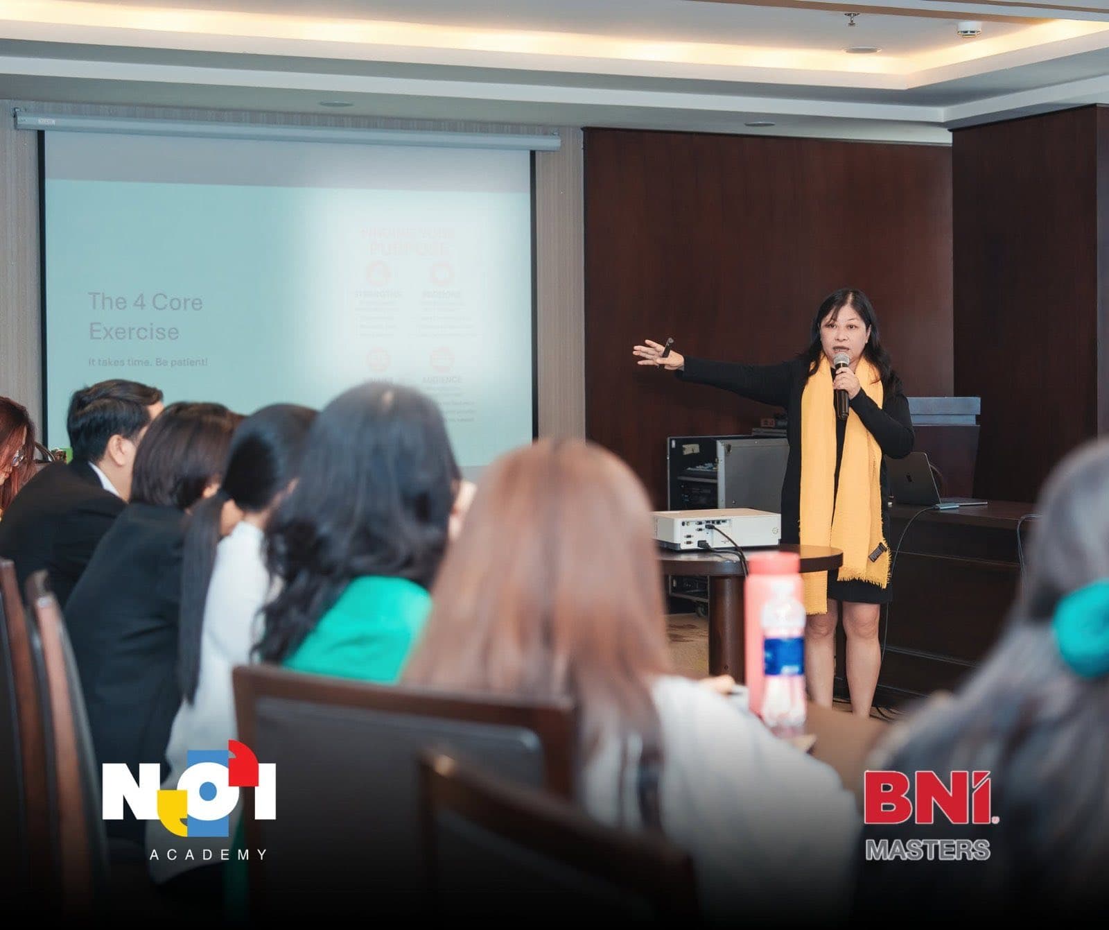 Công ty TNHH Tròn Vuông Việt Nam (NÓI Academy)