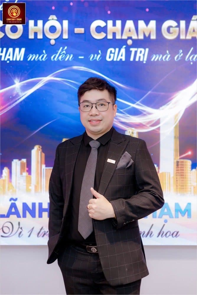 Robert Tuấn